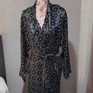 Victoria's Secret Black and Blue Geometric Robe